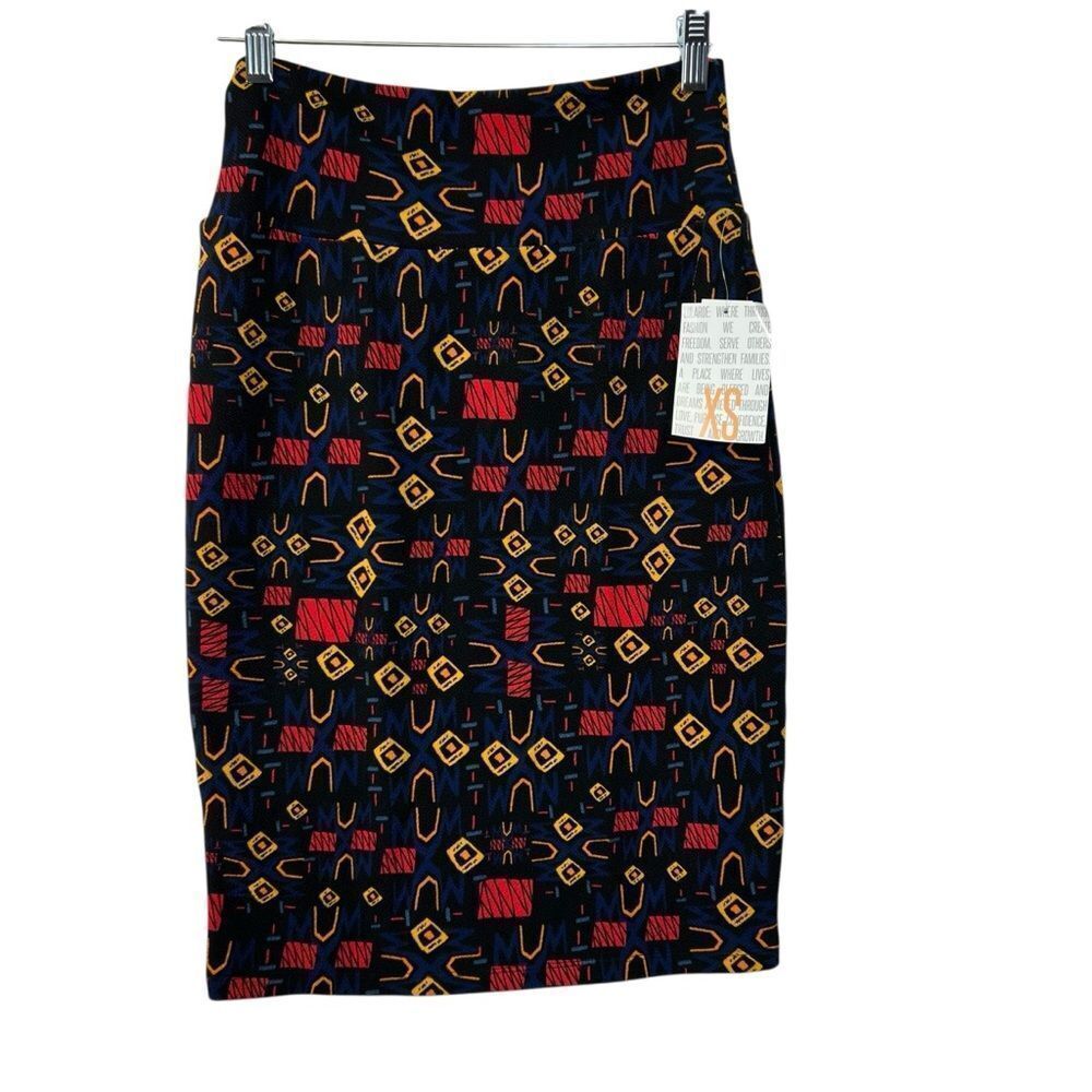 NWT XS LuLaRoe Cassie Red  Pencil Skirt Knee-Length‎